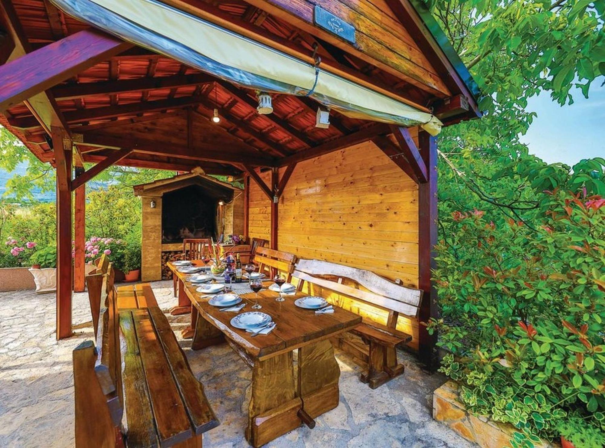 Cozy Nook Apartment Kastel Stari Каштела Экстерьер фото