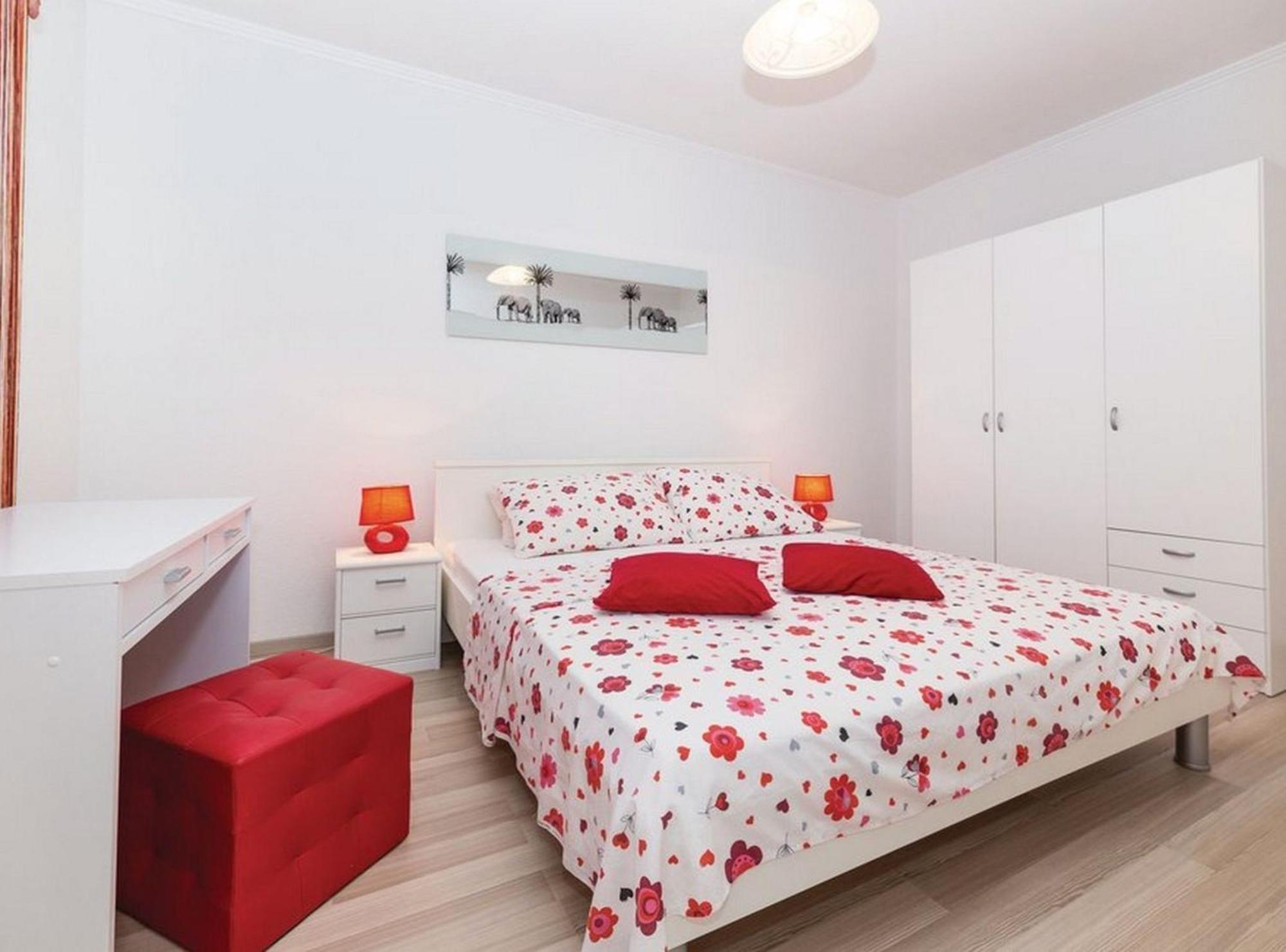Cozy Nook Apartment Kastel Stari Каштела Экстерьер фото